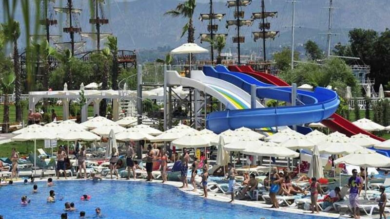 LAKE & RIVER SIDE HOTEL & SPA