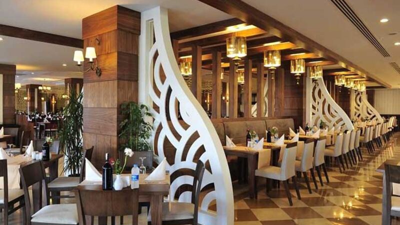 LAKE & RIVER SIDE HOTEL & SPA