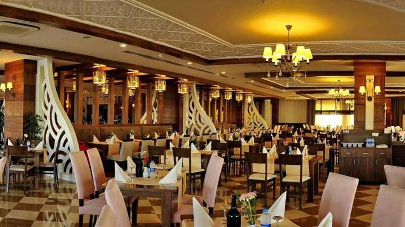 LAKE & RIVER SIDE HOTEL & SPA