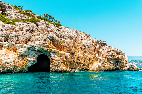 GÜNÜBİRLİK KEKOVA TEKNE TURU