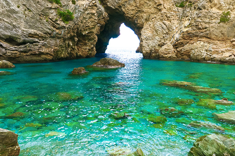 GÜNÜBİRLİK KEKOVA TEKNE TURU