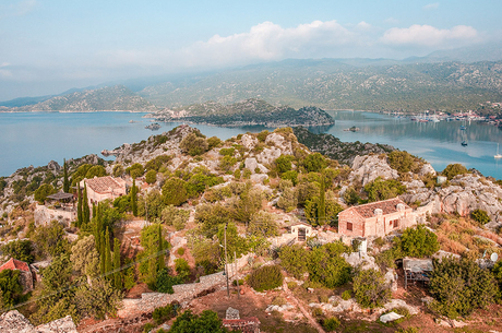 GÜNÜBİRLİK KEKOVA TEKNE TURU