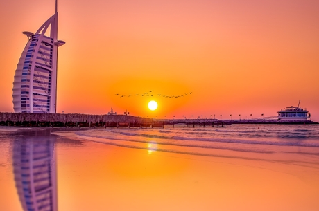 Antalya'dan Vize Dahil Dubai Turu